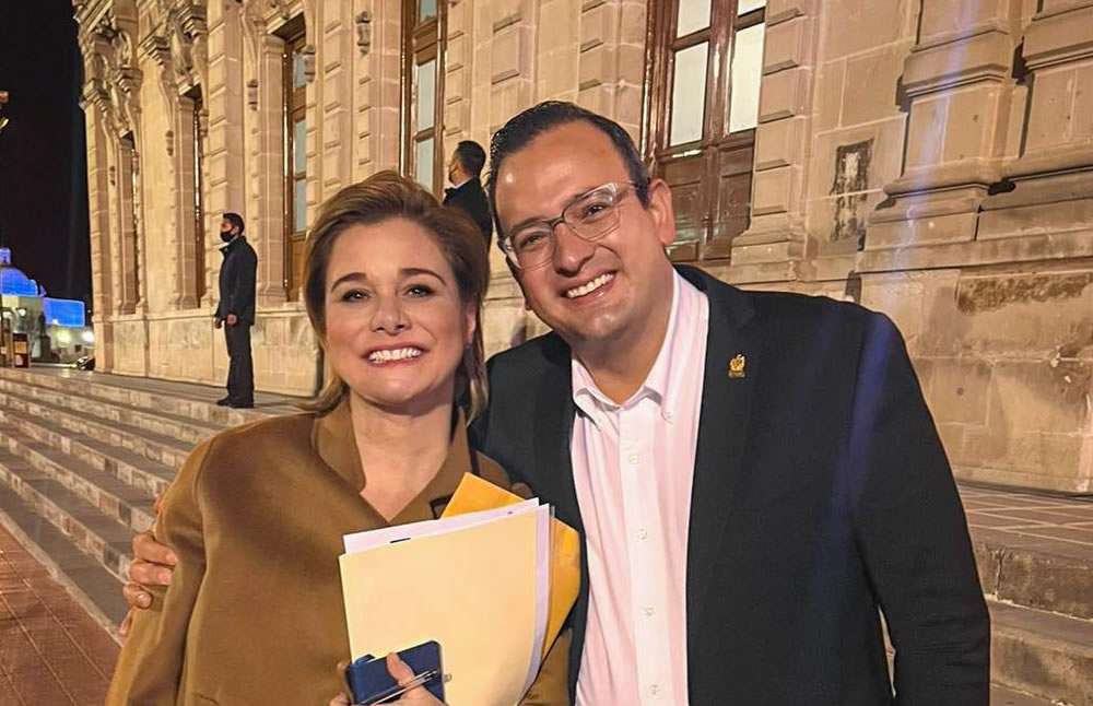 Se reúnen maru y bonilla en palacio de gobierno | La Opción de Chihuahua