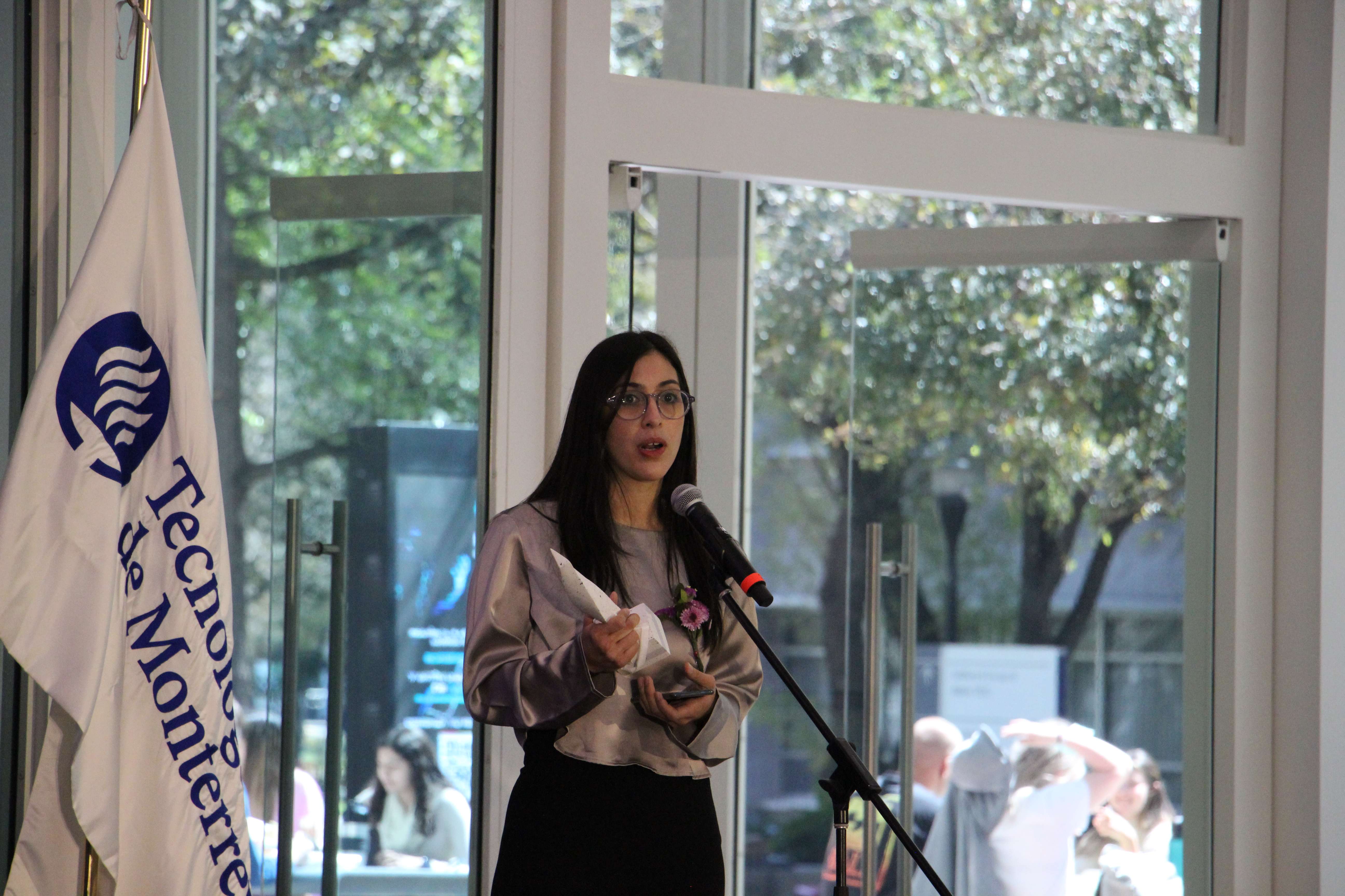 Reconoce tec de monterrey a chihuahuense en el premio mujer tec