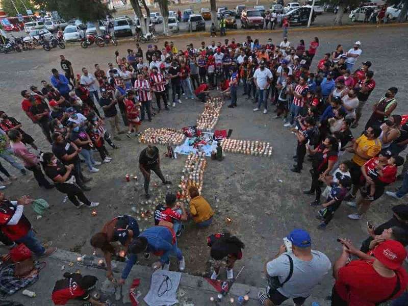 Contrataron por 300 pesos a civiles para seguridad en el corregidora