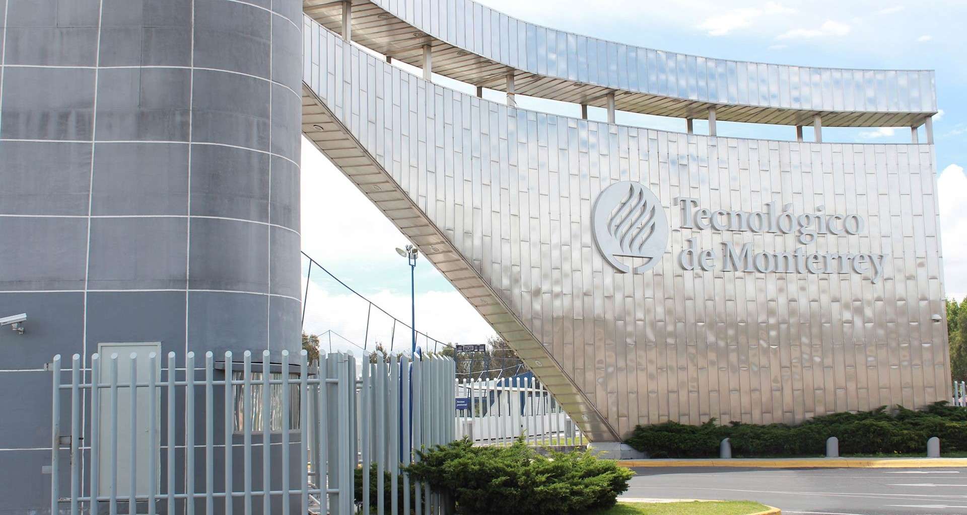 Impartirá tec de monterrey materia completa en el metaverso
