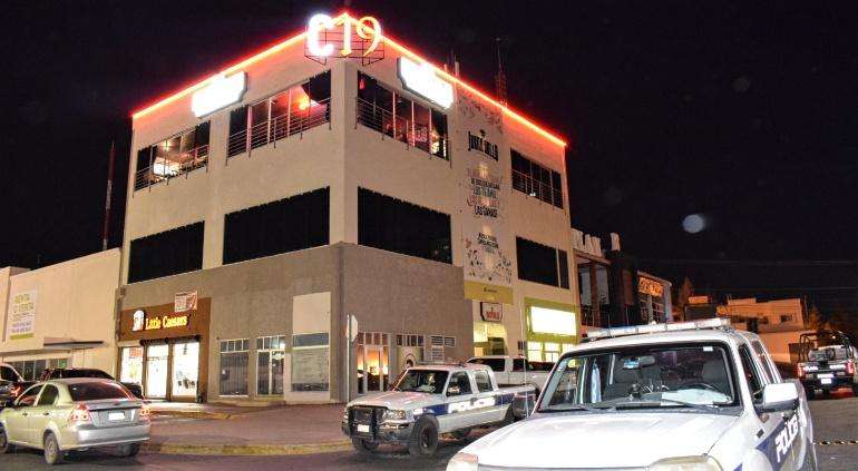Cae de tercer piso en elevador del juana gallo