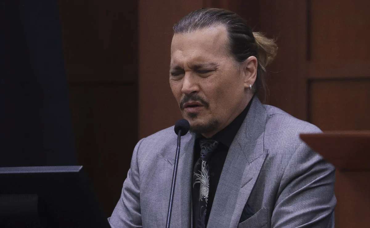 La reacción de johnny depp cuando halló excremento que amber heard le dejó en la cama
