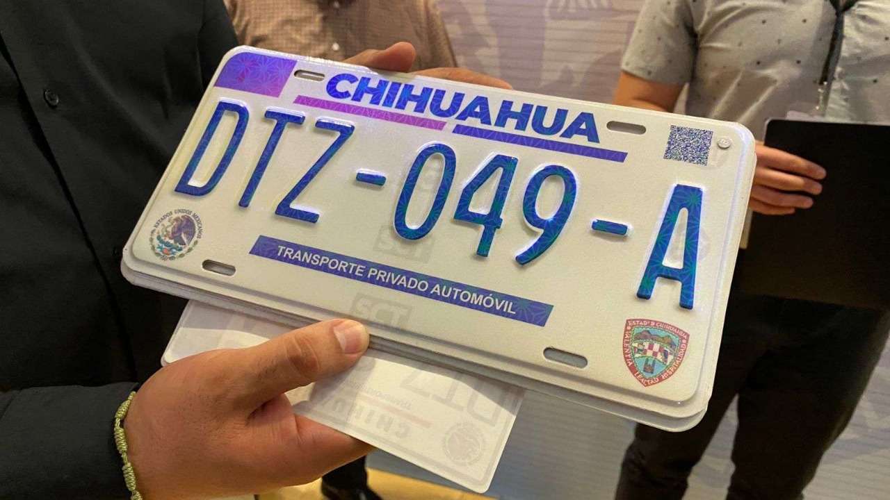 En replaqueo no incluyen placas para motocicletas ni trocas