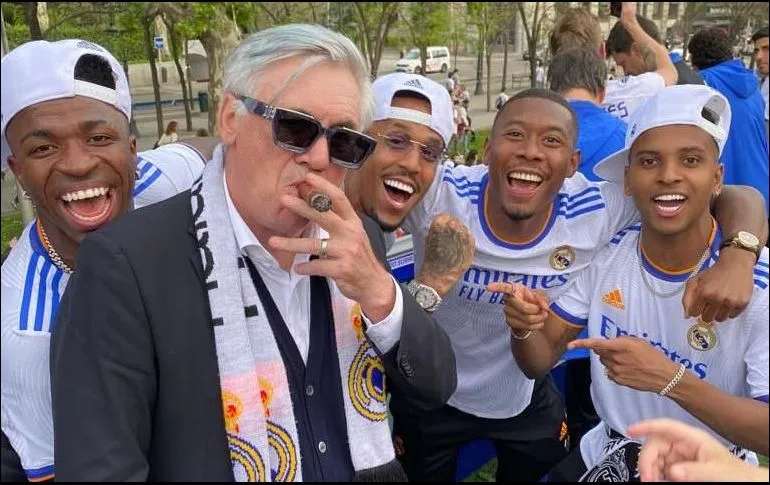 Despeja carlo ancelotti dudas de su polémica foto fumando