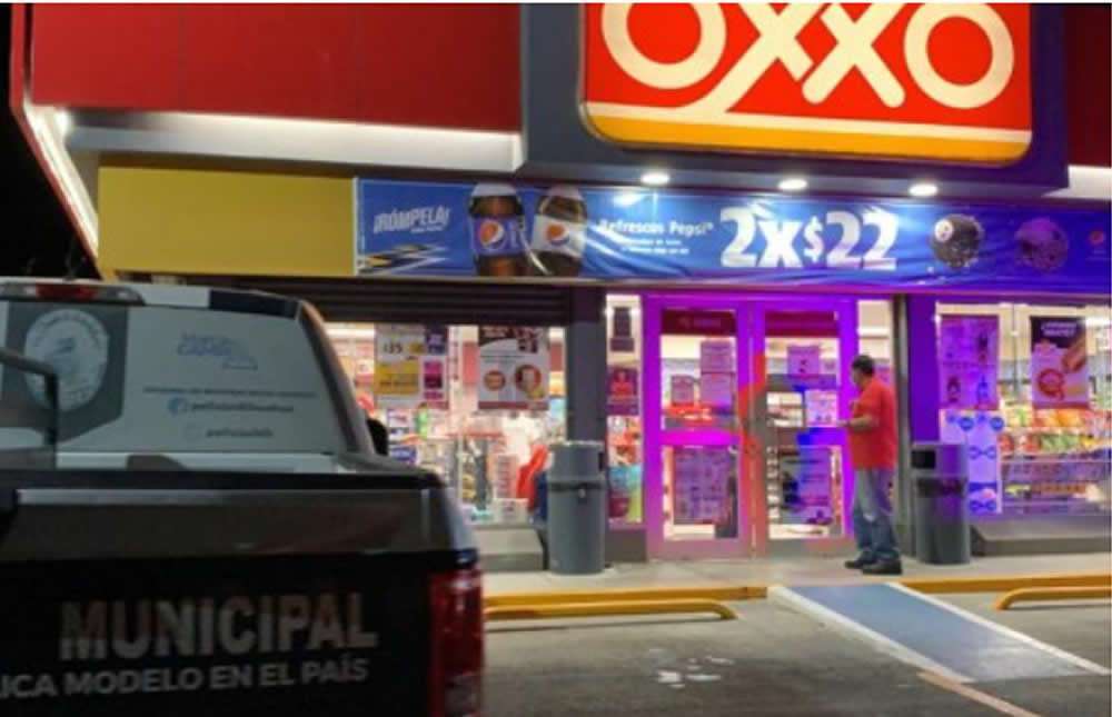 Asaltan oxxo en praderas del sur