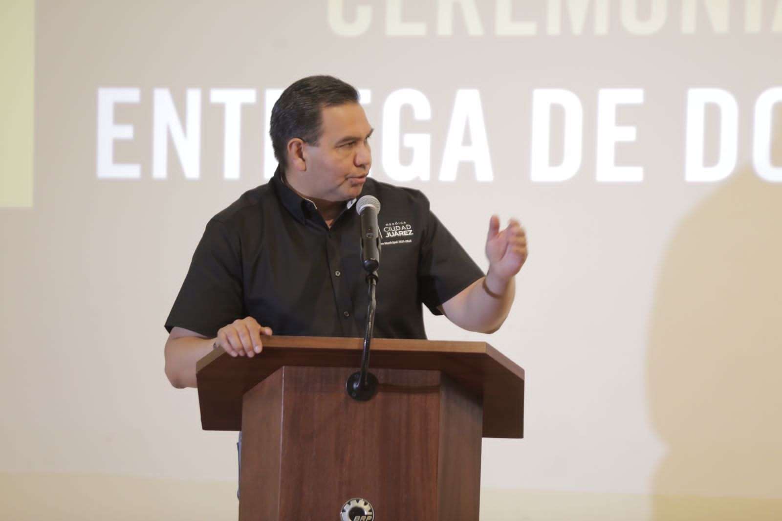 RESPETO A CRUCES ROSAS