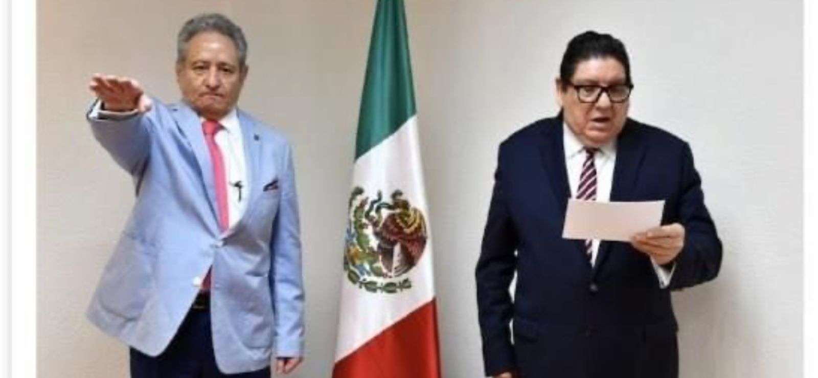 Toma protesta kámel athié flores como rector de la utch