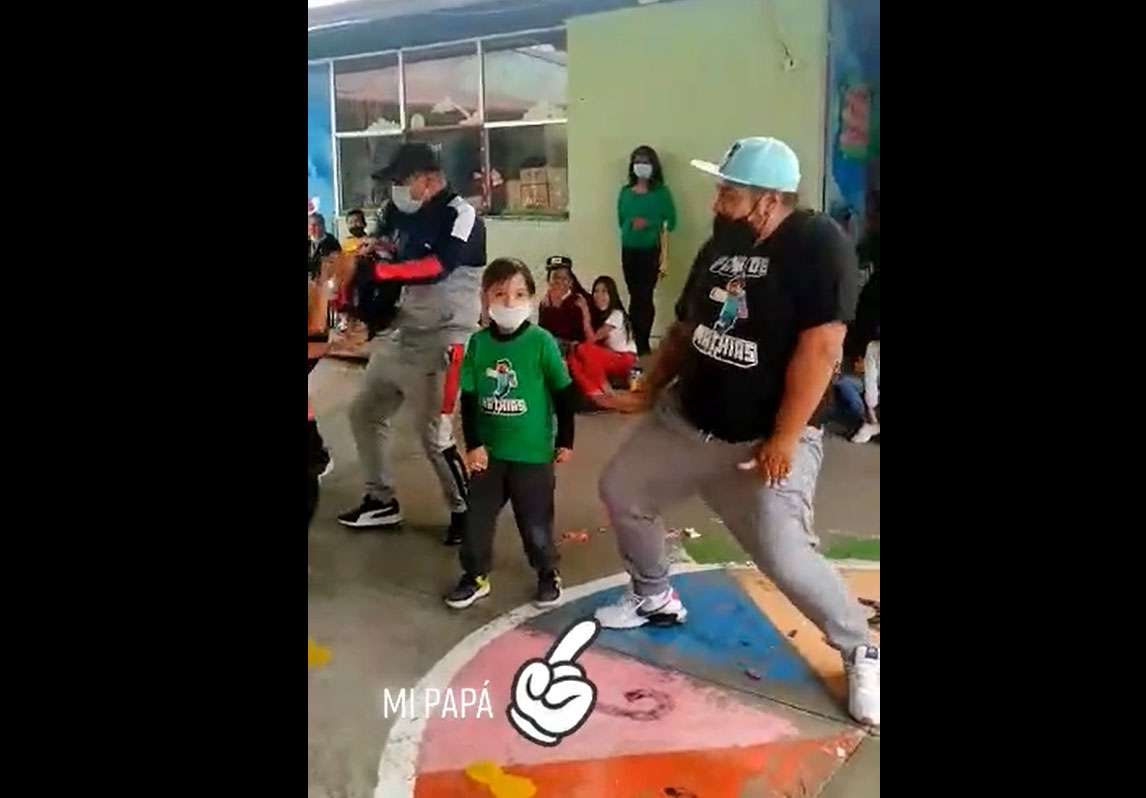 VIDEO: Papá saca pasos prohibidos en festival escolar del Día del Padre |  La Opción de Chihuahua