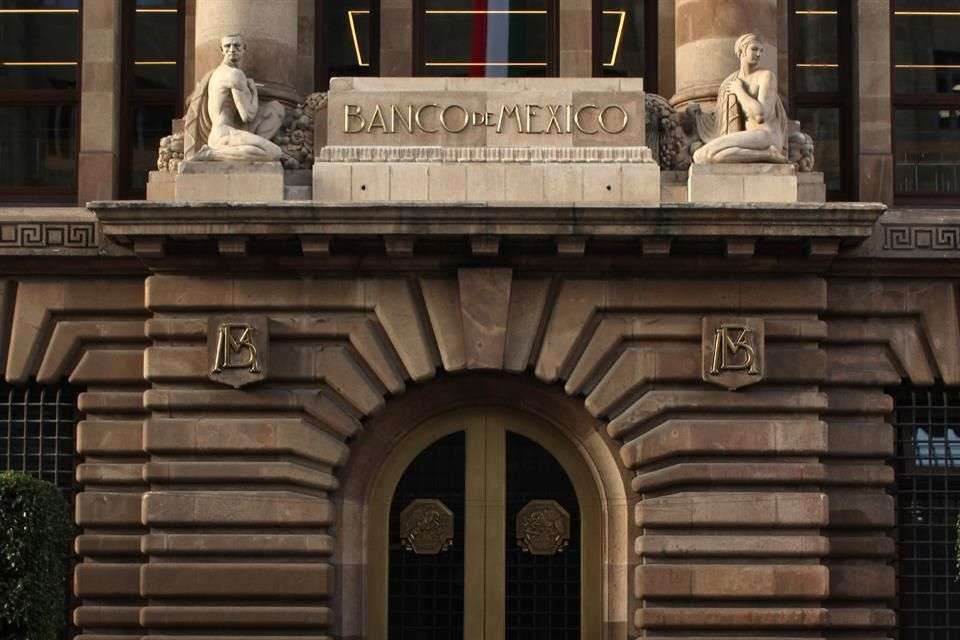 Anticipan alza histórica en la tasa de banxico