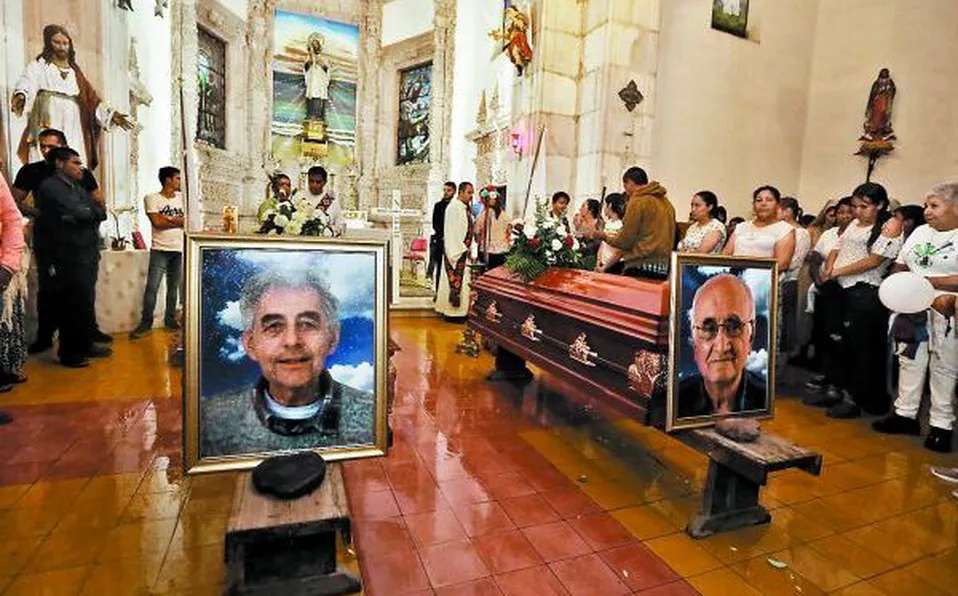 Vuelven jesuitas asesinados a cerocahui, de donde no querían irse