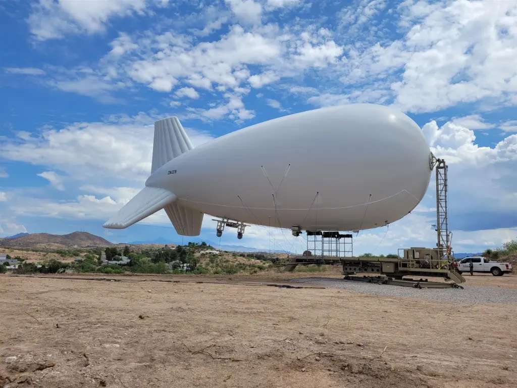 Vigilarán agentes de EU la frontera de Nogales con Zeppelin