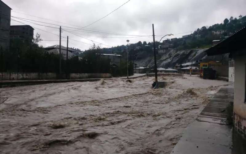 Prevén lluvias, posible granizo, ventarrones y tormentas eléctricas para este fin