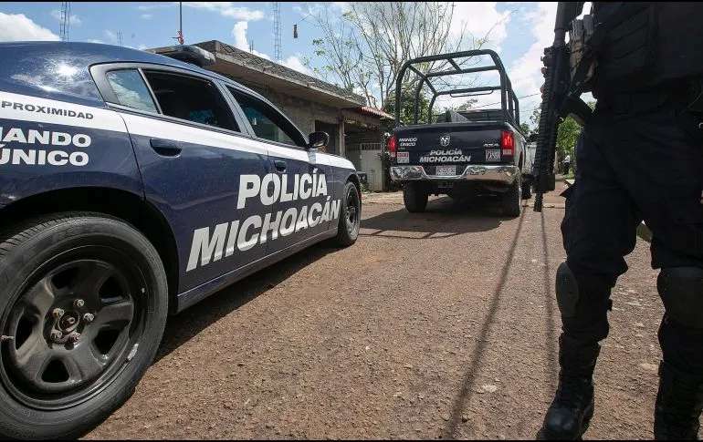 Abandonan dos embolsados en michoacán