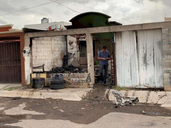 Consume incendio basura y muebles en una vivienda | La Opción de Chihuahua