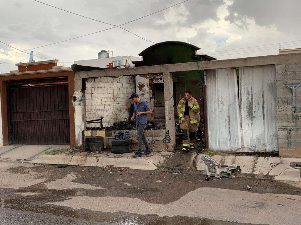 Consume incendio basura y muebles en una vivienda | La Opción de Chihuahua