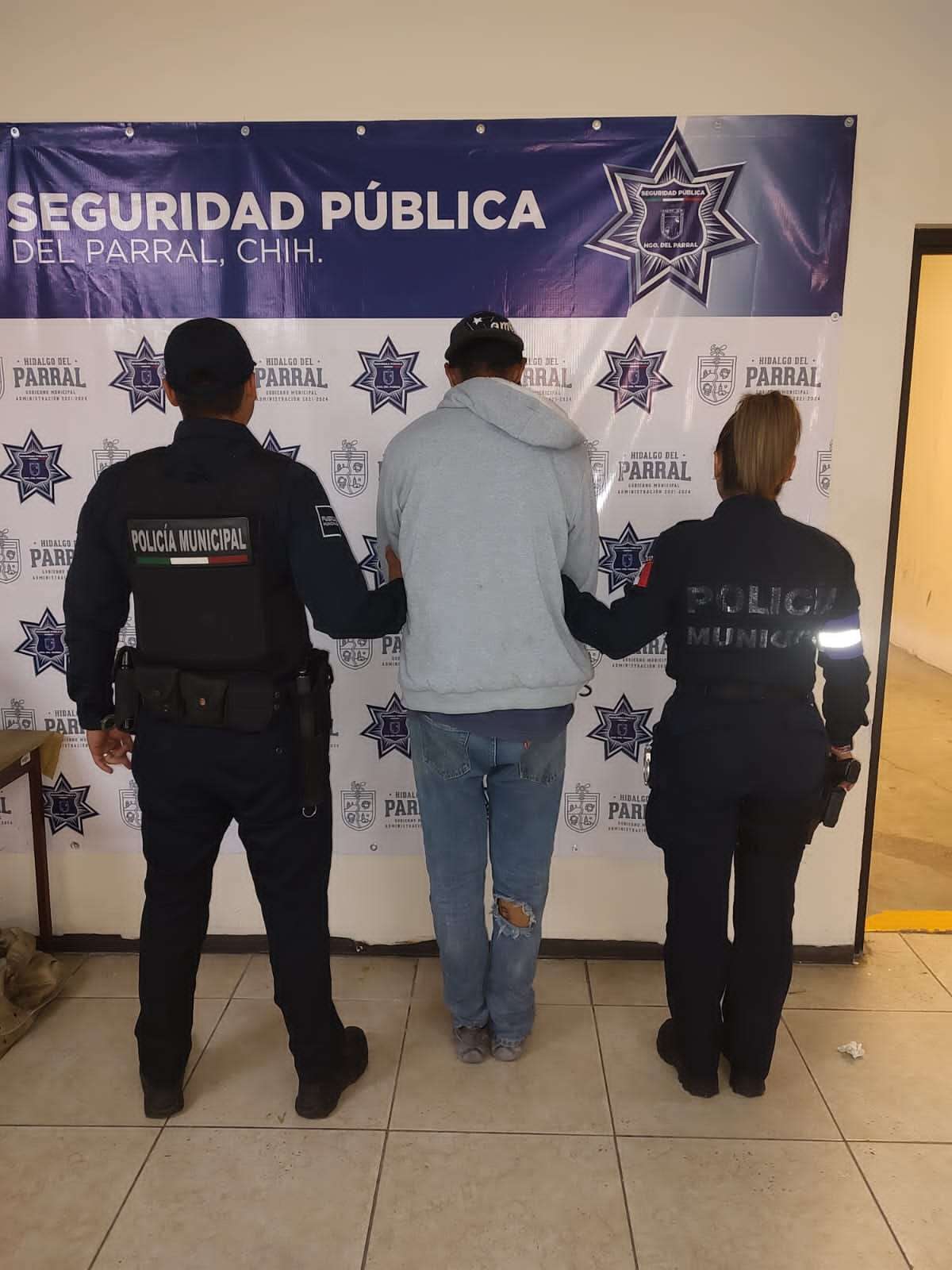 Puerta violeta lo detiene como presunto de violencia familiar contra su propia madre