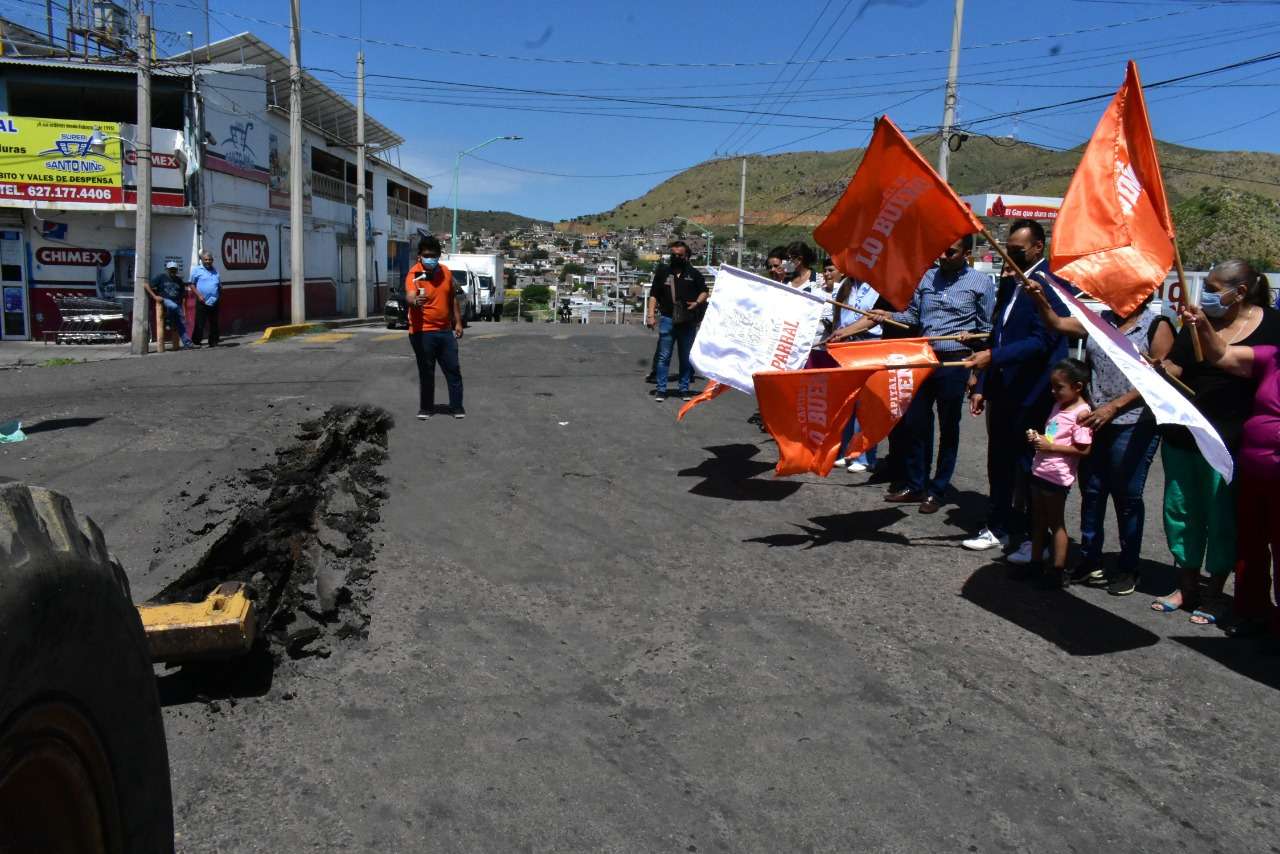 Alcalde peña arranca 1ª etapa de pavimentación en avenida centauro 
