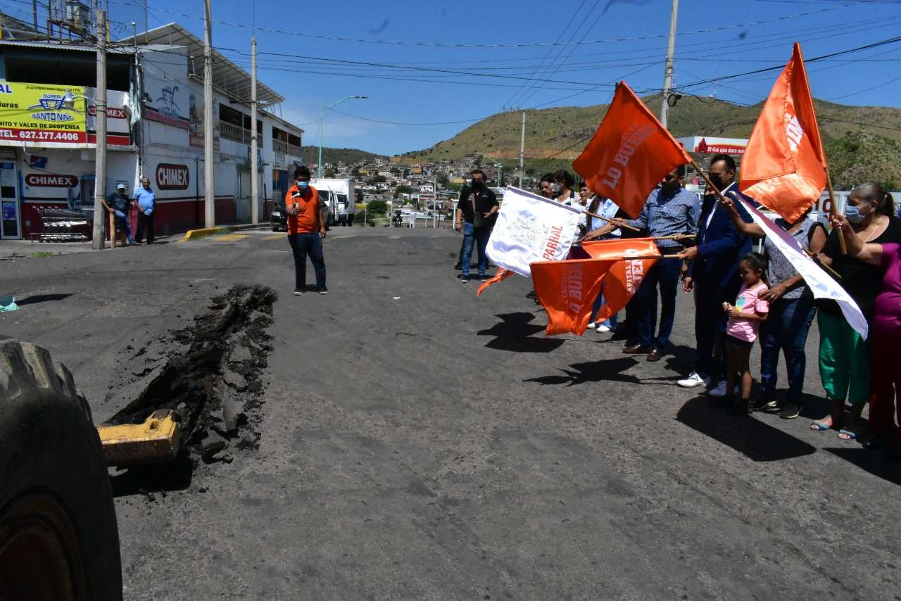 Alcalde peña arranca 1ª etapa de pavimentación en avenida centauro