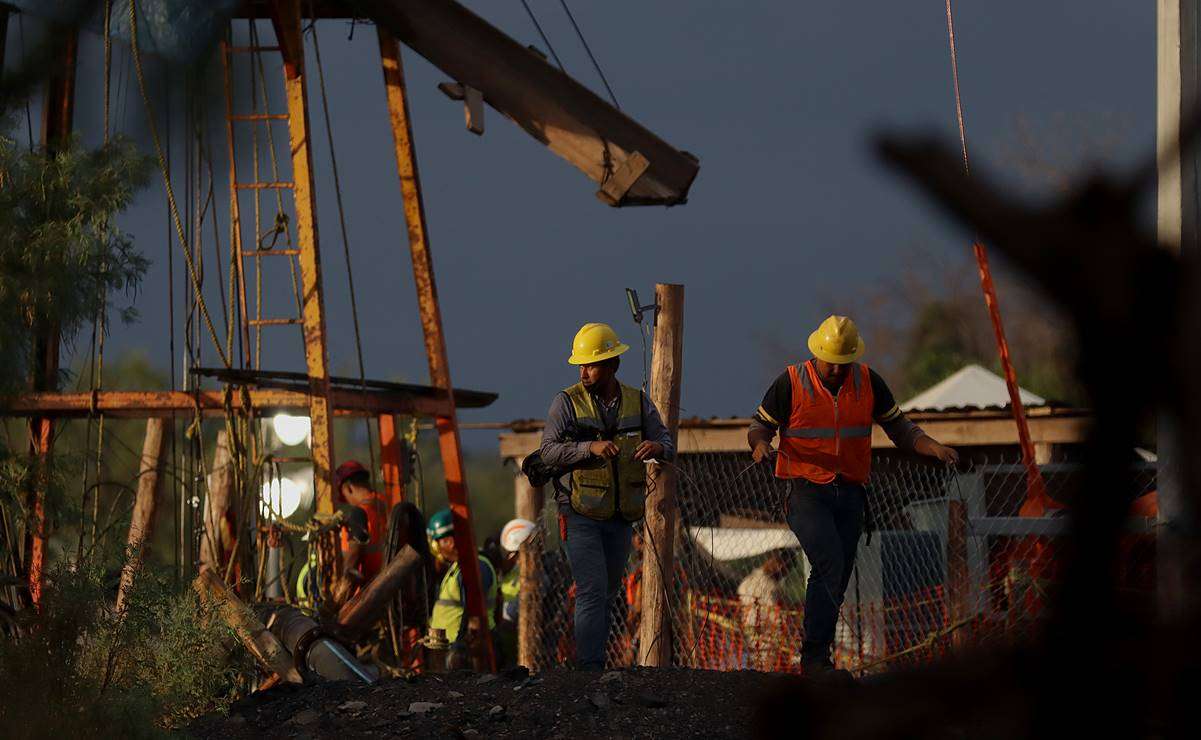 Validan expertos estrategia de técnicos mexicanos para rescate de mineros