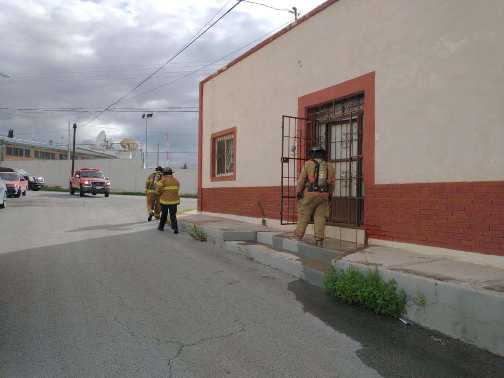 Colapsa el techo de vivienda; peligra la casa en su totalidad | La ...