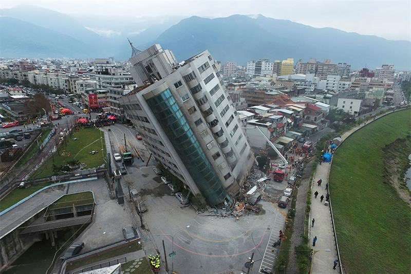 Terremoto deja severos daños en la costa sureste de Taiwán