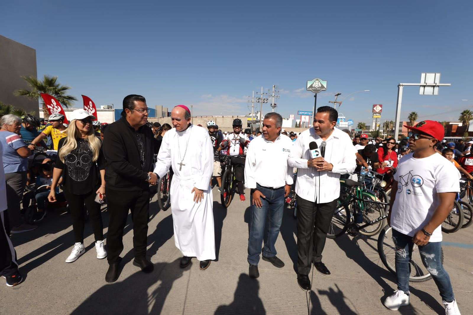 Encabeza Pérez Cuéllar arranque de la carrera por aniversario del canal 44