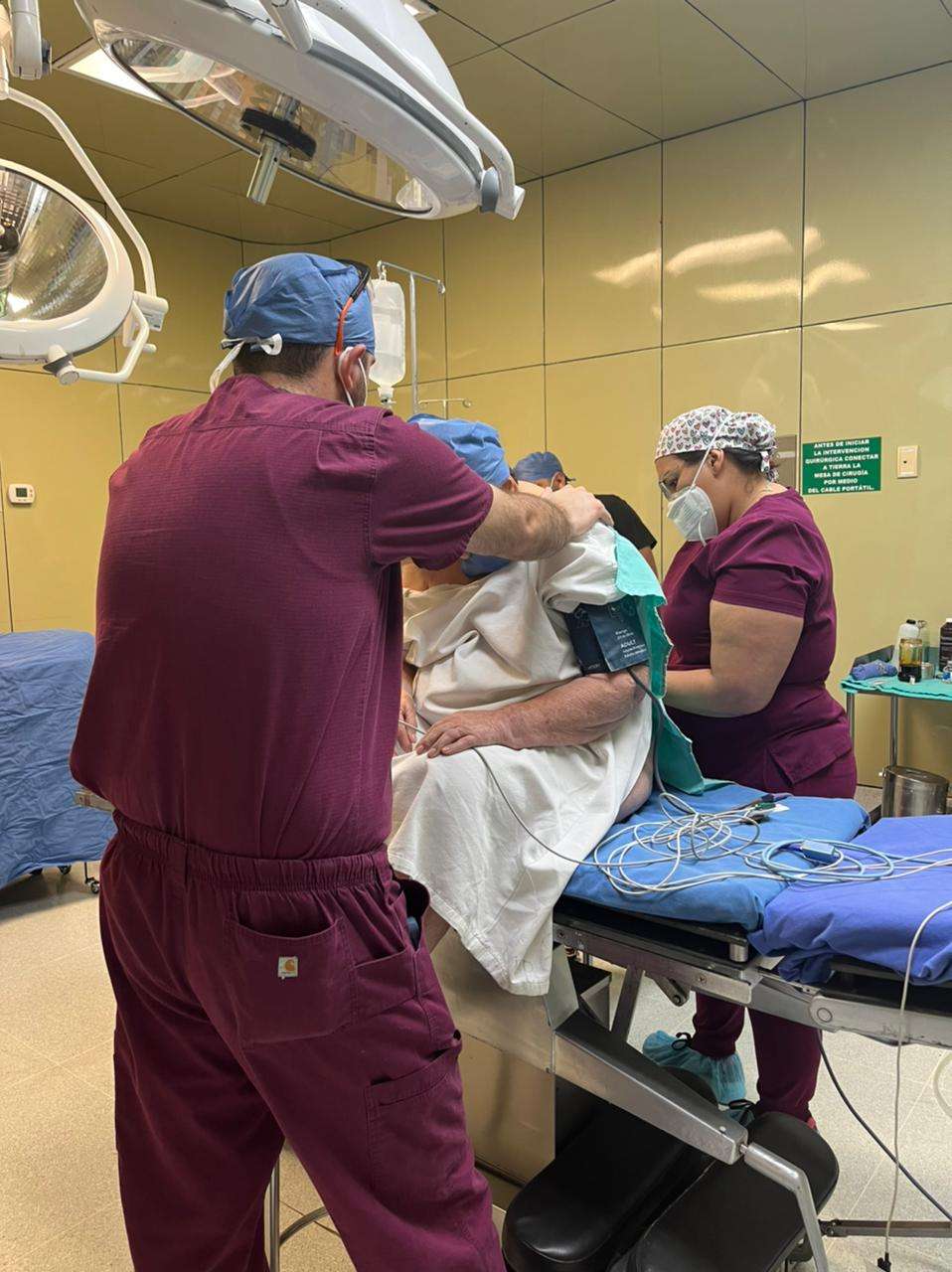 Arranca jornada de cirugías de prótesis de rodilla y cadera para adultos mayores
