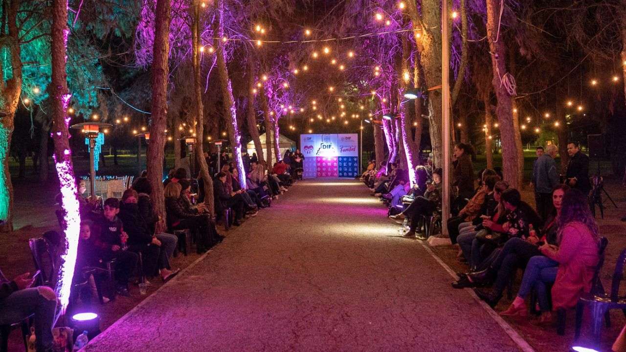Ropa Raramuri Realizan pasarela de línea de ropa artesanal rarámuri | La Opción de ...