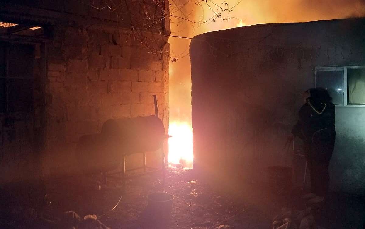 Mujer muere calcinada al incendiarse domicilio | La Opción de Chihuahua