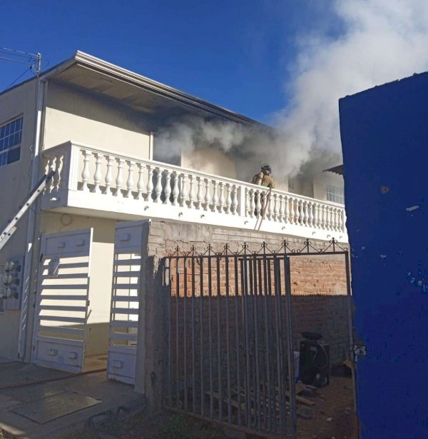 Sufre quemaduras al incendiarse su departamento y queda inconsciente ...