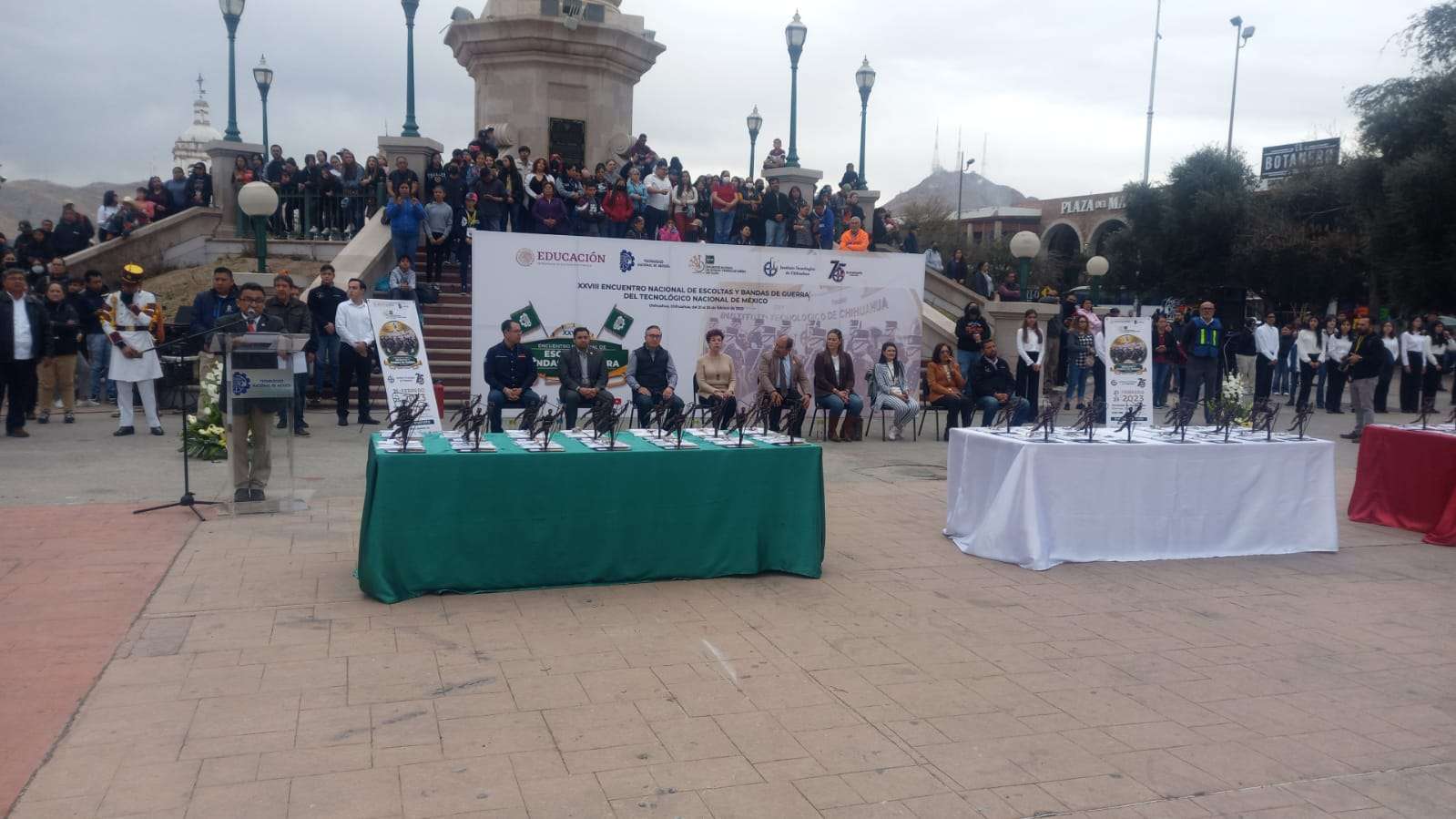 Clausuran encuentro nacional de escoltas y bandas de guerra | La Opción ...