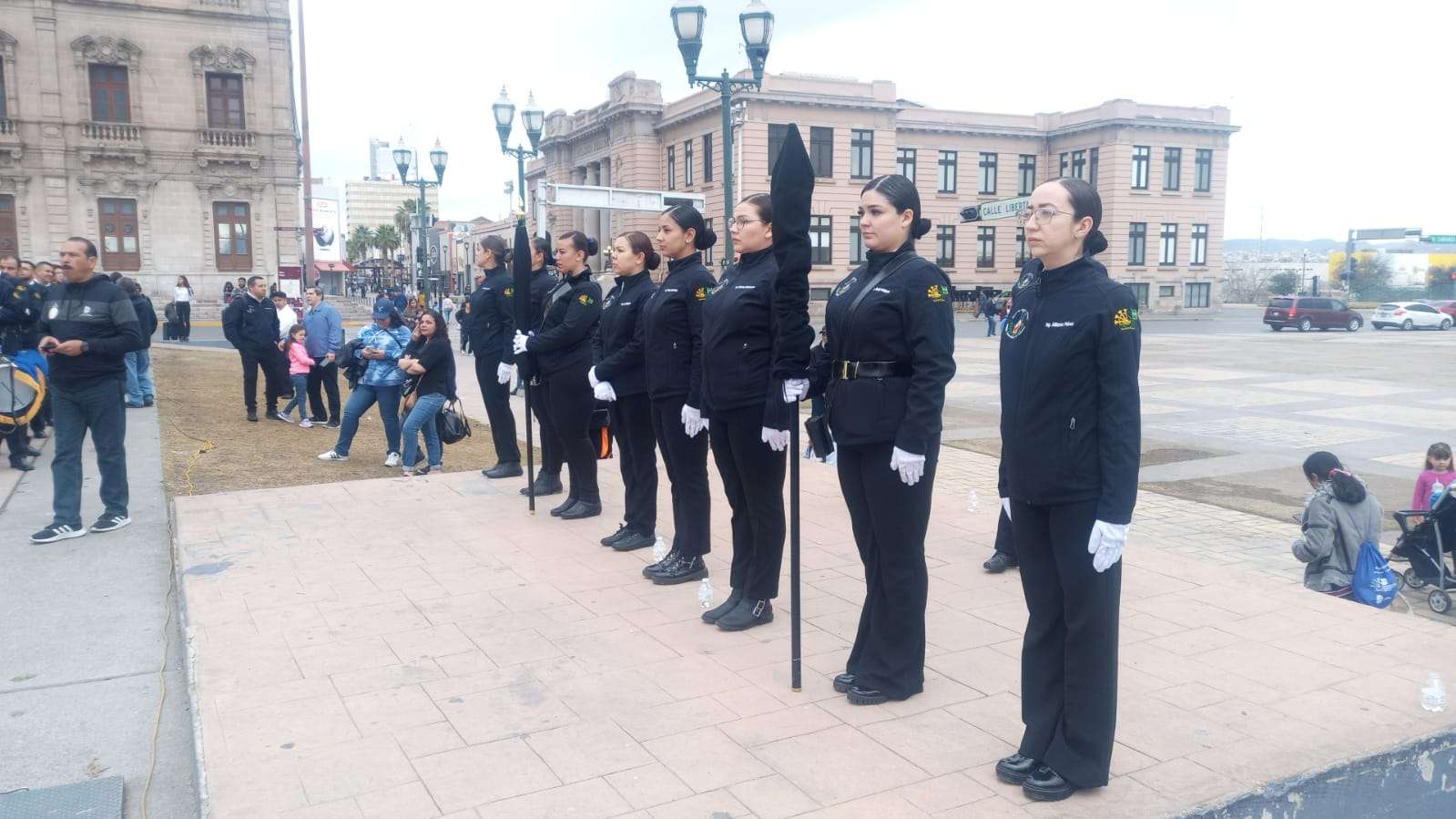 Clausuran encuentro nacional de escoltas y bandas de guerra | La Opción ...