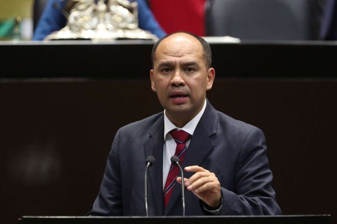 Proponen crear figura del diputado migrante en los estados