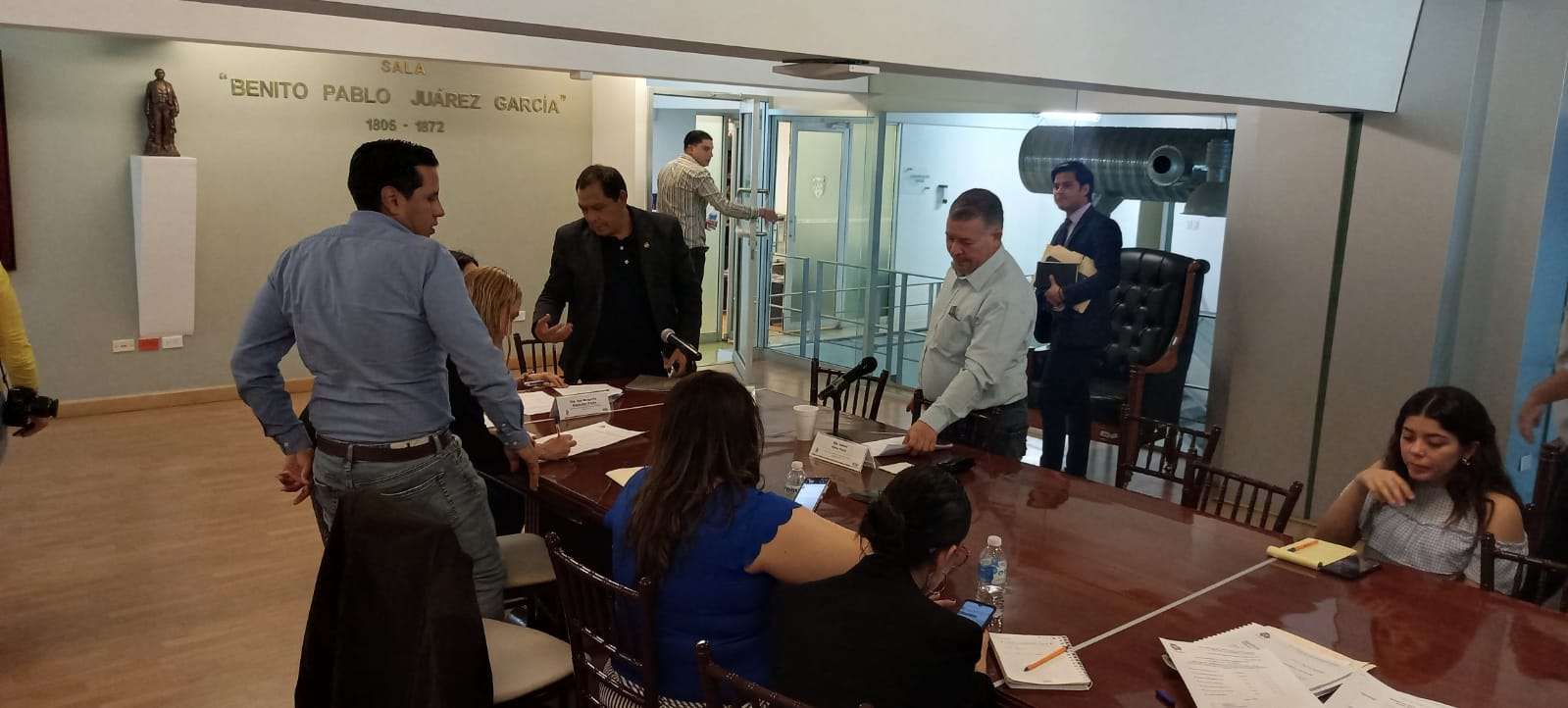 Cancelan reunión de Comisión de Seguridad por falta de consenso | La ...
