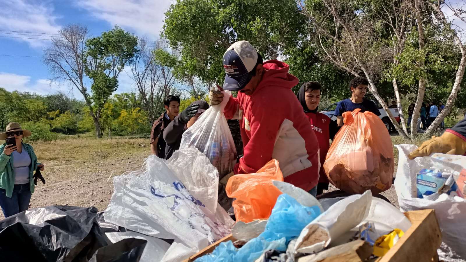 Recolectan en Meoqui más de una tonelada de basura en limpieza del Río ...