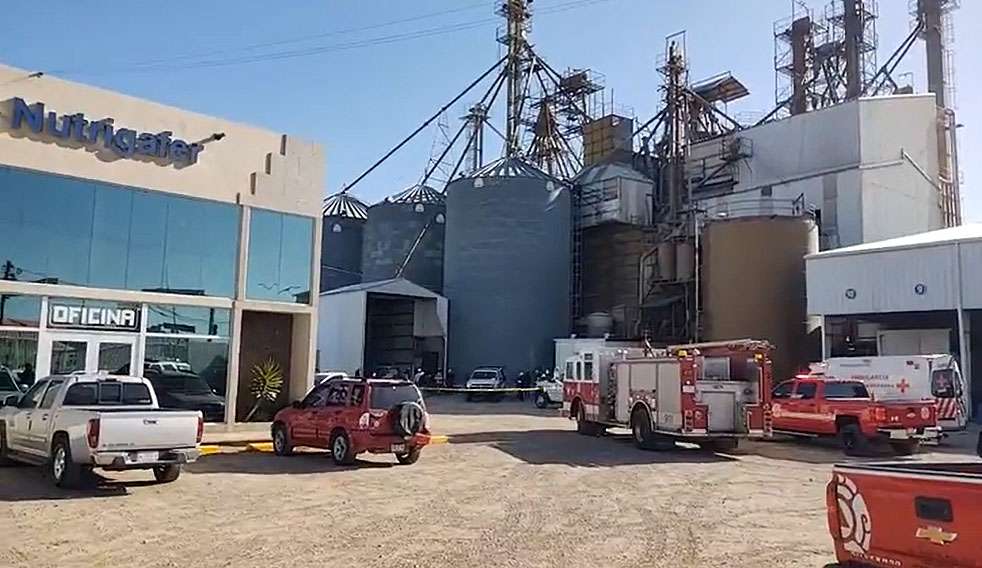 Muere trabajador al caer a silo con maíz en Cuauhtémoc