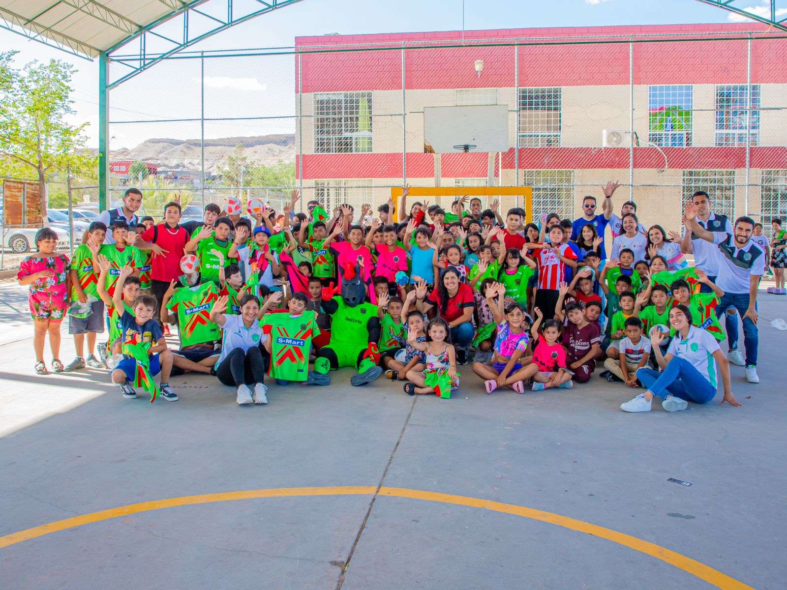 Retoman Bravos y Bravas las actividades de responsabilidad social