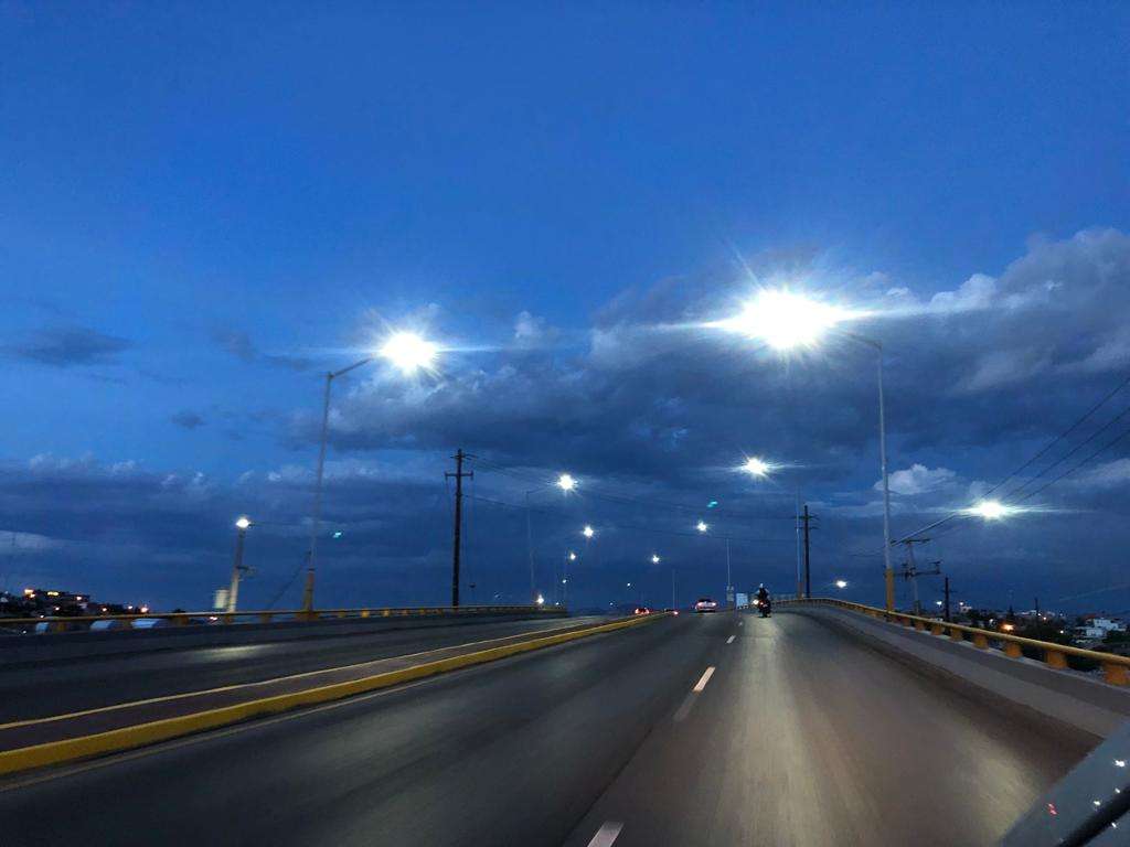 Iluminan lámparas led todo el boulevard Fuentes Mares La Opción de