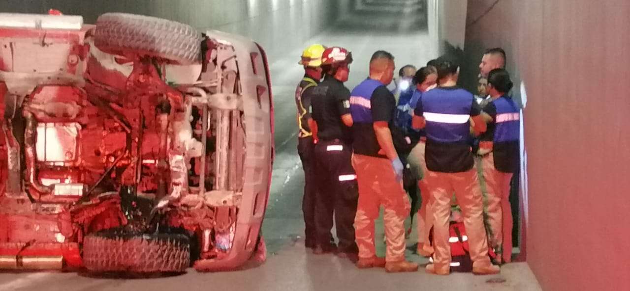 Guiador ebrio pierde el control y cae a paso a desnivel de Las Torres ...