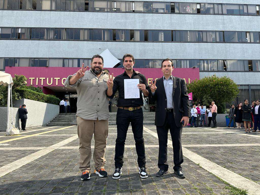 Se une Ricardo Seira a campaña presidencial de Eduardo Verástegui