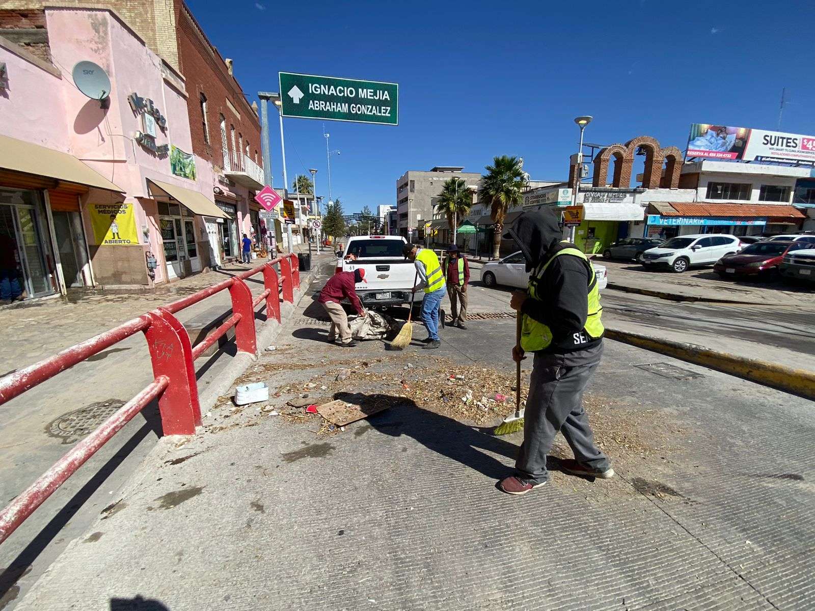 Limpian rejillas pluviales del Centro Histórico | La Opción de Chihuahua