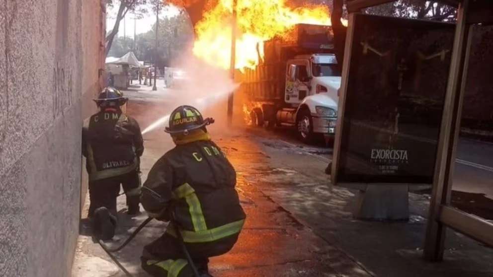 Expolota camión repartidor de gas en Tlalpan