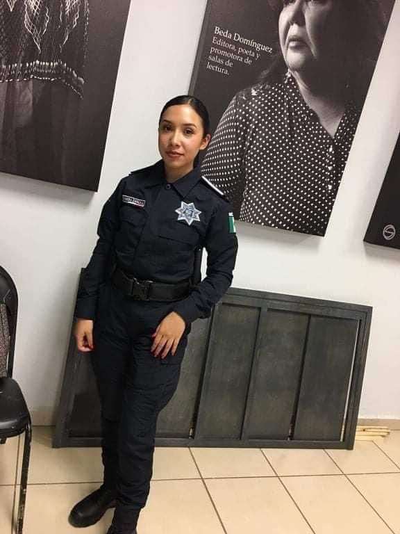 Asesinan a balazos a mujer policía a las afueras de gimnasio en Sonora