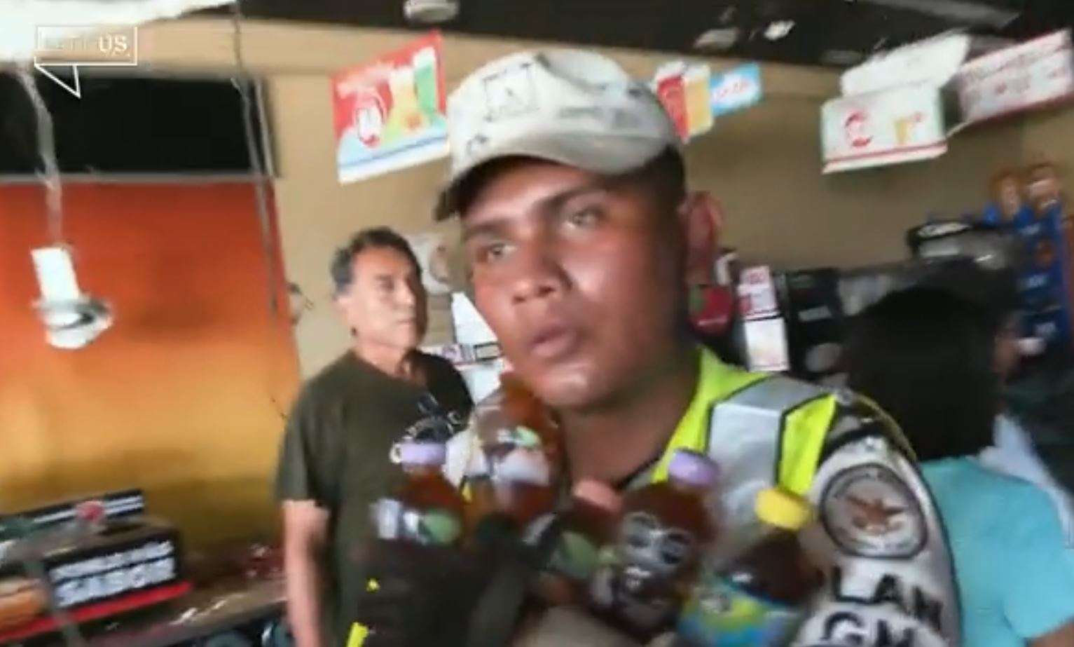 Video: rapiña elemento de Guardia Nacional en tienda de Acapulco