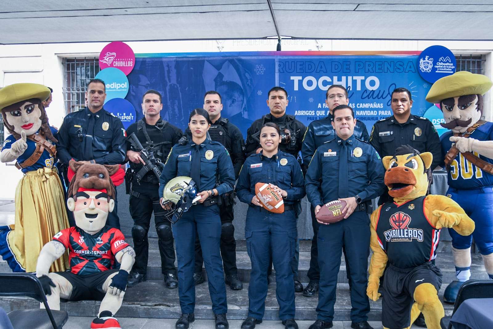 Apoyaran con partido de tochito campañas de donación de chamarras | La ...