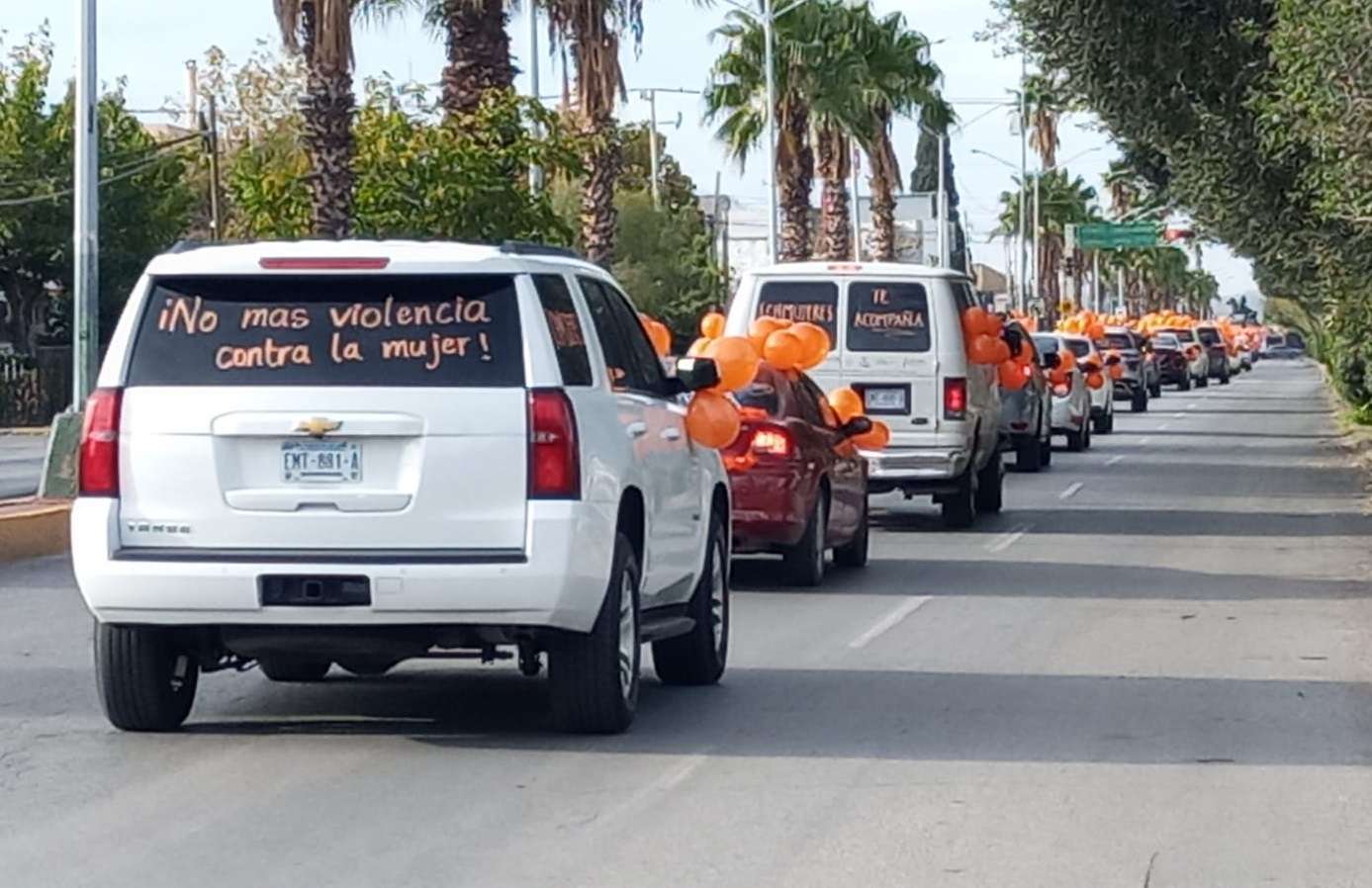 Recorre Caravana Naranja calles del centro en conmemoraci n del