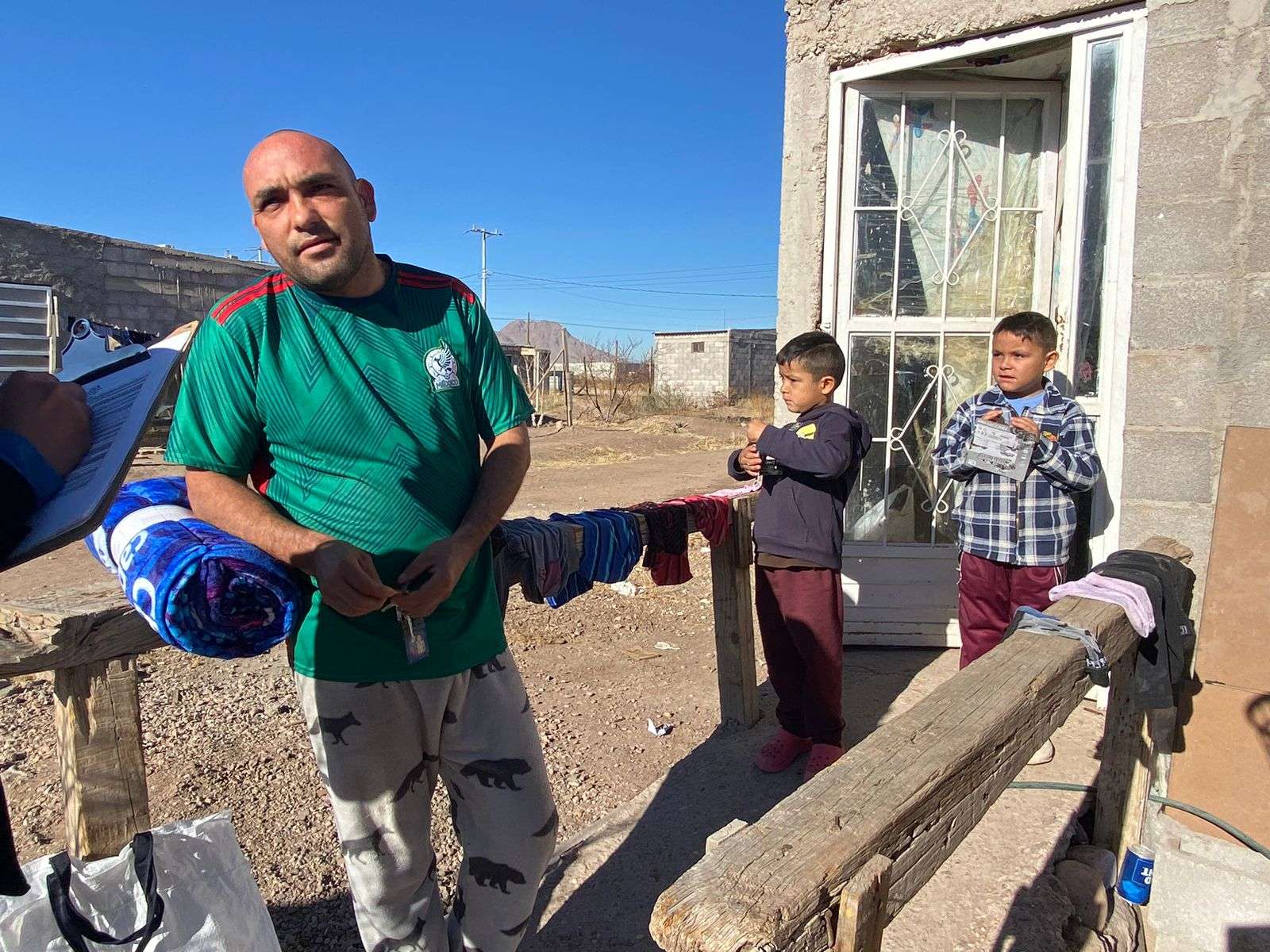 Entregan despensas a familias de la colonia San Joaquín | La Opción de ...