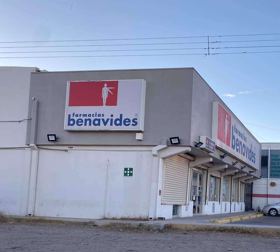 Asaltan Farmacia a mano armada