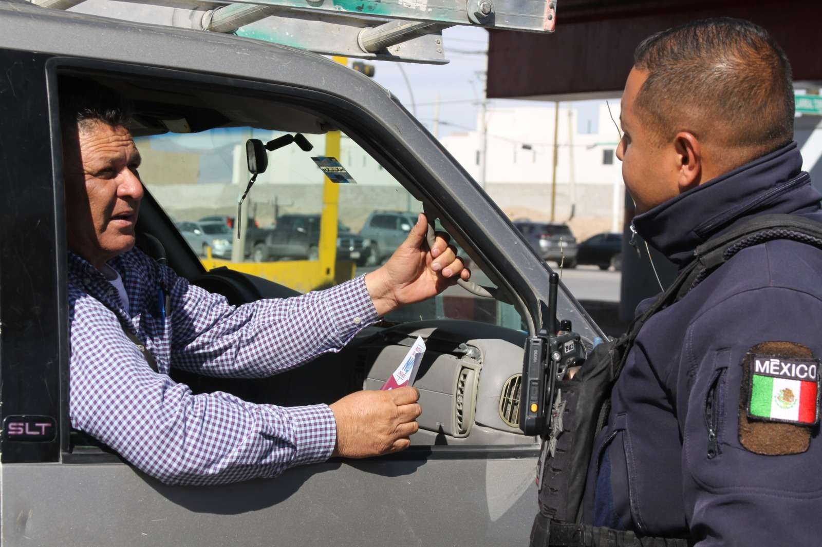 Concientiza Seguridad Vial a juarenses sobre el uso de cajones azules