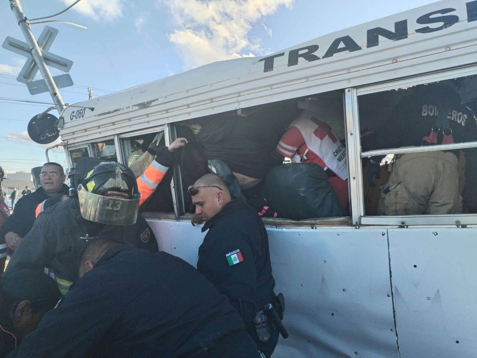 Graves 3 heridos del choque en vías del tren en Cuauhtémoc